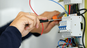 Electrician in Kent